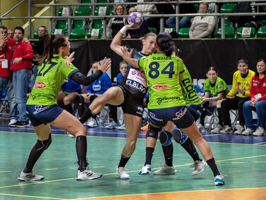 Pierwsza potyczka na remis