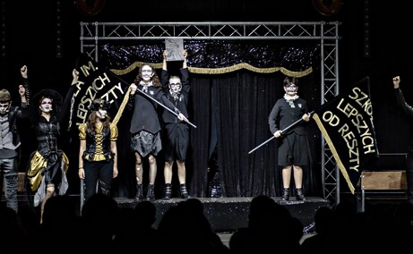 Szkoła imienia Lepszych od Reszty