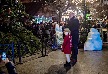 Choinka już świeci