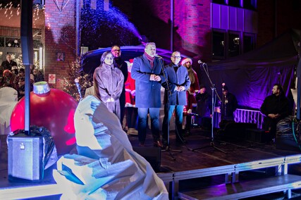 Choinka już świeci