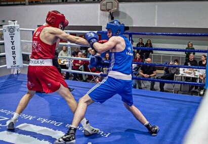 Boks w mikołajkowym wydaniu