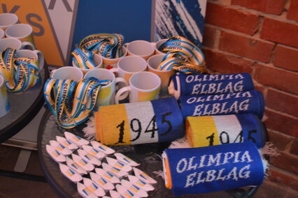 Nowy sztandar na 80. urodziny