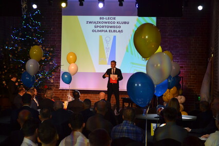 Nowy sztandar na 80. urodziny