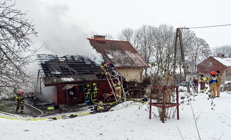 Mama z dzieckiem straciła dach nad głową w pożarze. Potrzebna pomoc  (aktualizacja) 