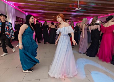 Zaczynamy studniówki! Tak bawili się uczniowie Zespołu Szkół Gospodarczych