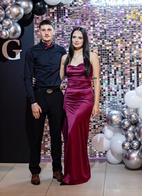 Zaczynamy studniówki! Tak bawili się uczniowie Zespołu Szkół Gospodarczych