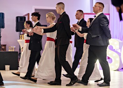 Zaczynamy studniówki! Tak bawili się uczniowie Zespołu Szkół Gospodarczych