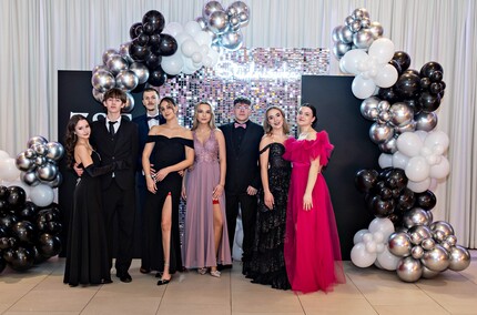 Zaczynamy studniówki! Tak bawili się uczniowie Zespołu Szkół Gospodarczych