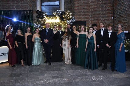 Chwilo trwaj... Studniówka ZPSM