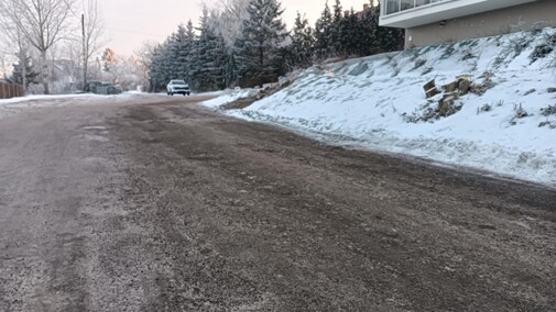 Buble nie dają spokoju mieszkańcom osiedla, deweloper milczy