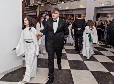 \"Studniówkę ma się tylko raz w życiu\"