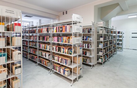 Słoneczna z nową biblioteką