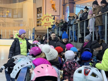 Łyżwiarskie Czwartki cieszą się popularnością