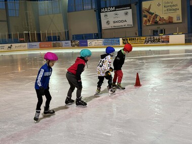 Łyżwiarskie Czwartki cieszą się popularnością
