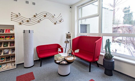 Pozytywka. Biblioteka po remoncie zachęca do spotkań