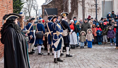 \"Nie zrozumiemy współczesności, nie znając historii\"