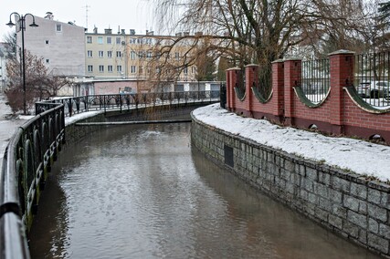 Przybywa wody w Kumieli. Władze Elbląga apelują do mieszkańców