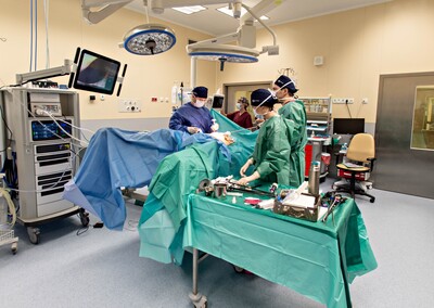 Elbląscy lekarze operują z robotem