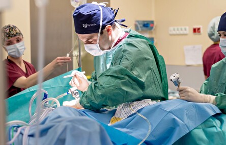 Elbląscy lekarze operują z robotem