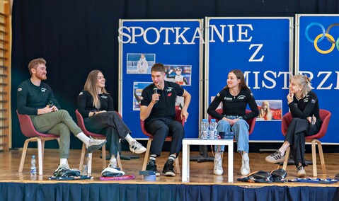 Olimpijczycy przepytani przez uczniów