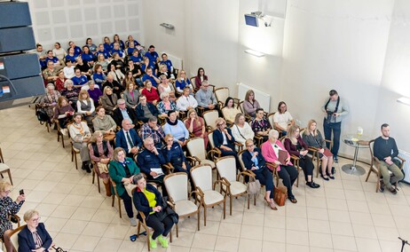 Przemoc zaczyna się po cichu