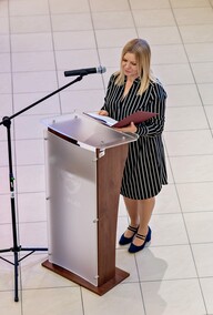 Przemoc zaczyna się po cichu