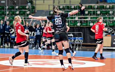 Start wraca na bezpieczną pozycję