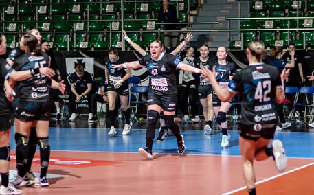 Start wraca na bezpieczną pozycję
