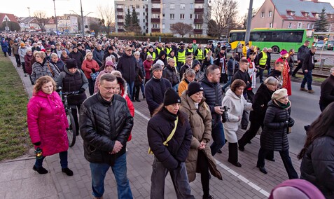 Wierni przeszli przez miasto