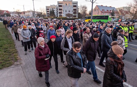 Wierni przeszli przez miasto