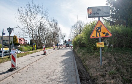 Przebudowują parking przy Bema