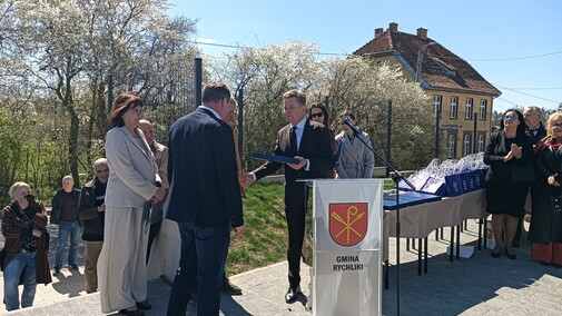 Świętowali otwarcie urzędu