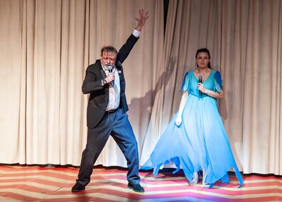 Kim Pan jest, Panie El?