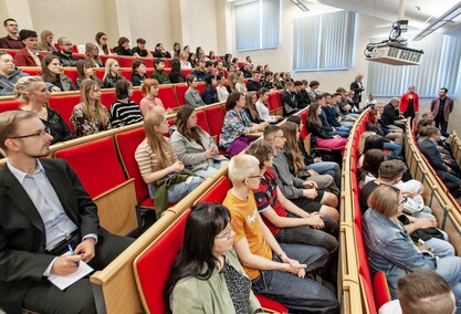 Młodzież debatowała z prezydentem o tym, czy warto zostać w Elblągu