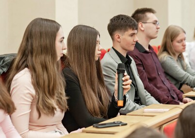Młodzież debatowała z prezydentem o tym, czy warto zostać w Elblągu