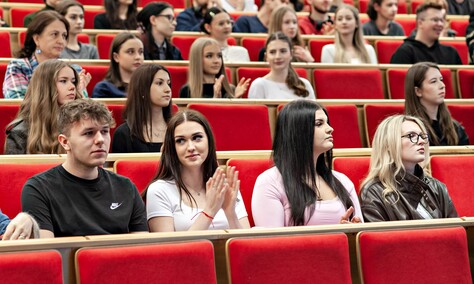 Młodzież debatowała z prezydentem o tym, czy warto zostać w Elblągu