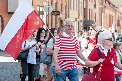 Biało-czerwony marsz przeszedł przez Stare Miasto