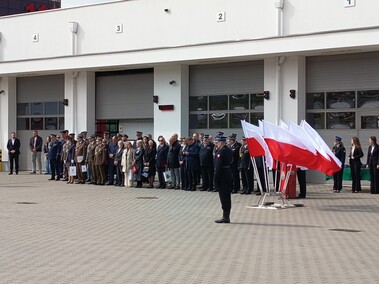 Świętowanie z nową halą do obrony cywilnej