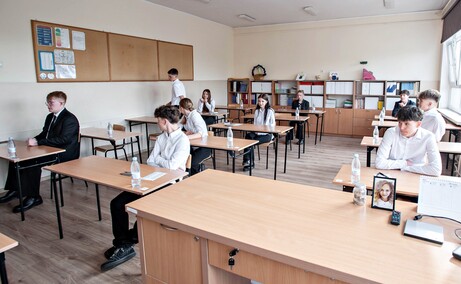 Ósmoklasiści rozpoczęli egzaminacyjny serial