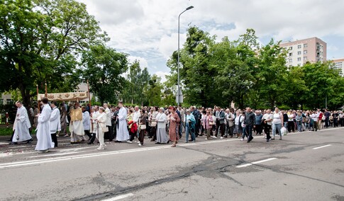 Boże Ciało.10 procesji przez miasto
