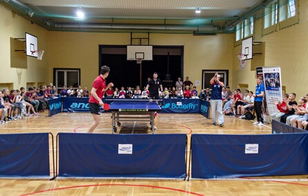 Jakub Dyjas zachęcał do tenisa stołowego
