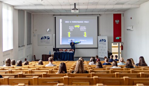 Jak pisać twórczo bez AI. Oni to potrafią