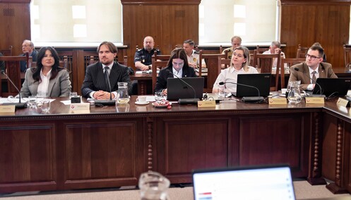 Prezydent z wotum zaufania  i absolutorium
