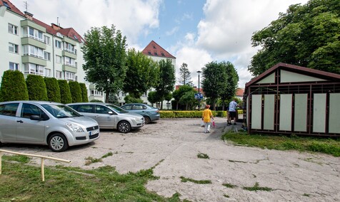 Planują przebudować parking przy urzędzie