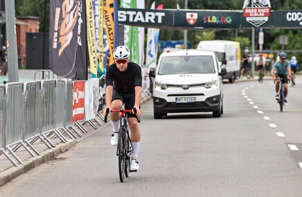 Ścigali się na szosie i rolkach. Road Race w Elblągu Ścigali się na szosie i rolkach. Road Race w Elblągu