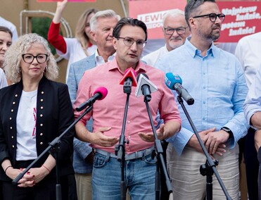 Lewica chwali się sukcesami podczas letniej trasy
