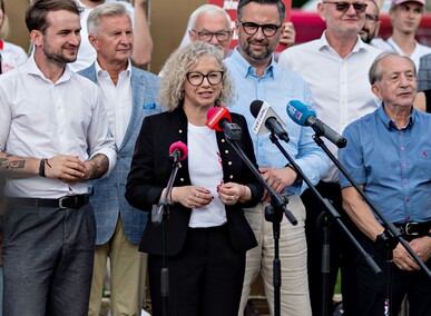 Lewica chwali się sukcesami podczas letniej trasy