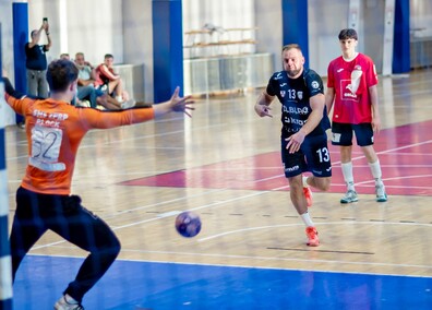 Wygrana Silvantu na inaugurację