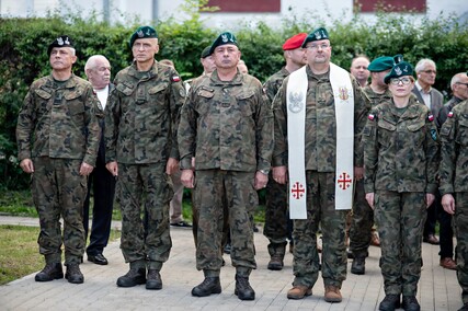 Dywizja koło nas
