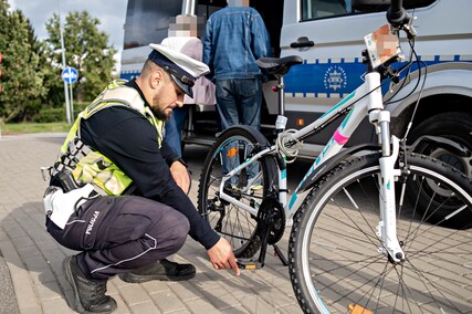 Potrącenie 17-letniej rowerzystki na przejeździe